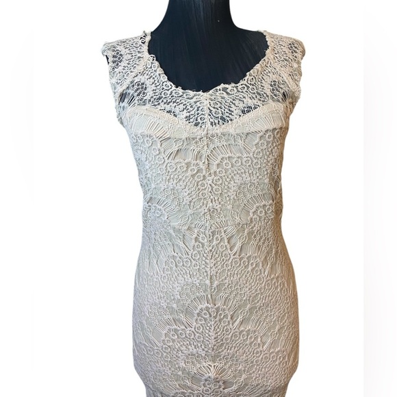 Free People Intimately Peekaboo Ivory Lace Hi-Low Slip Sheath Dress Small - Picture 5 of 15